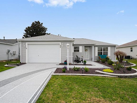 2nd image of 2420 Richardson Rd