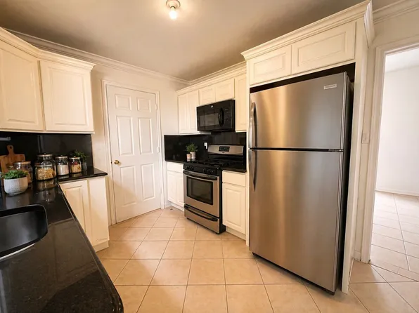 115 W 18th St #1, Linden, NJ 07036