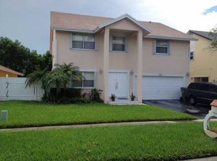 9750 SW 13th St, Hollywood, FL 33025