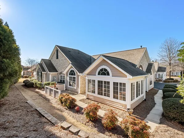 111 Ravines Ln, Spartanburg, SC 29301