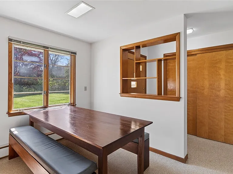 11 Forest Ln — Photo 3