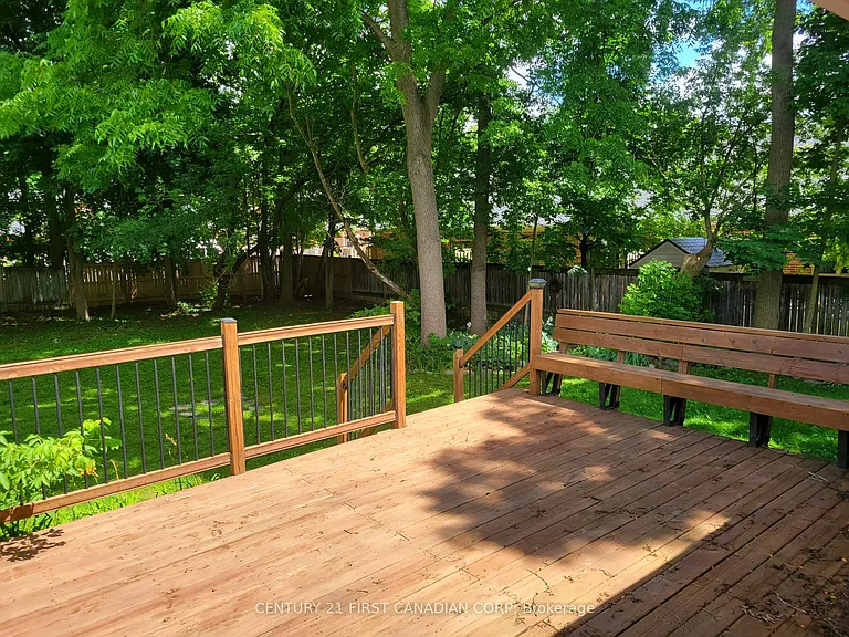 49 Woodward Ave — Photo 32