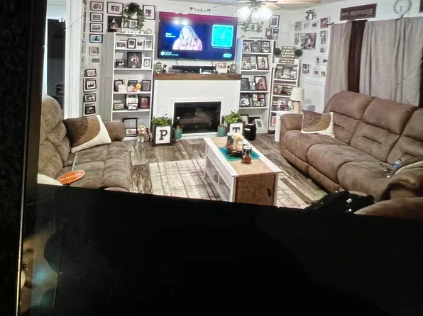 2121 Stone Meadow Cir, Bryan, TX 77803
