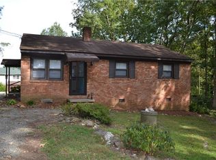 3822 Edgewood Terrace Rd, Greensboro, NC 27406