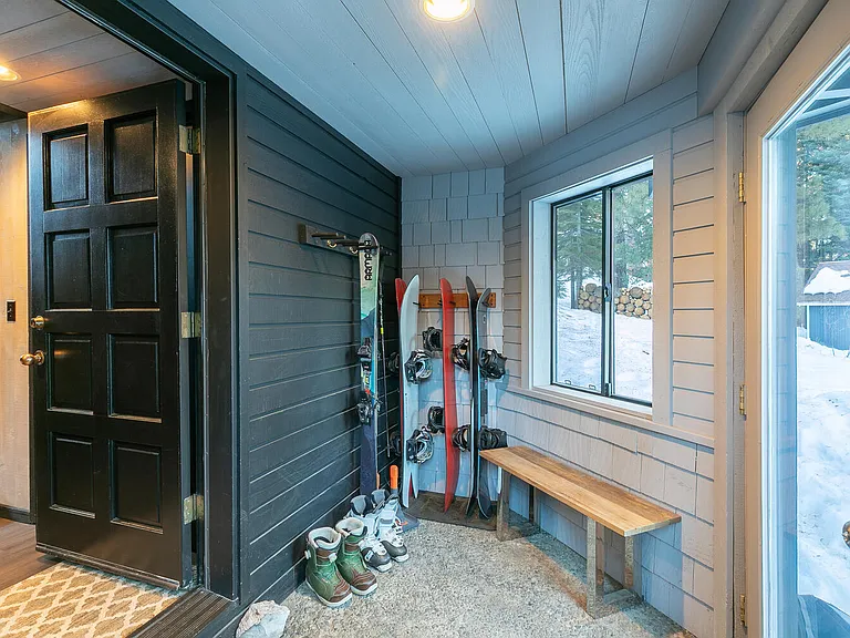 10594 Snowshoe Cir — Photo 52