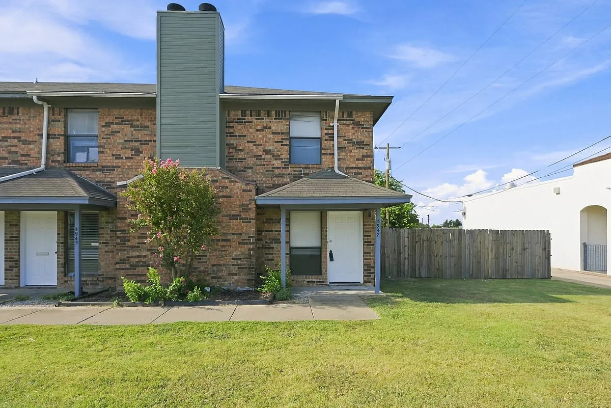 5941 5947 Shadydell Dr - 5947Shadydell — Photo 1