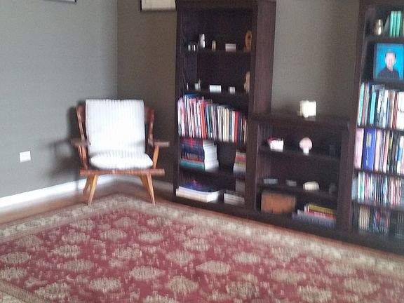 Enter to formal lvng/library