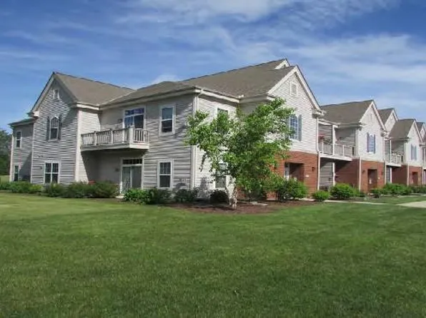 W206N16747 Blackberry Cir, Jackson, WI 53037