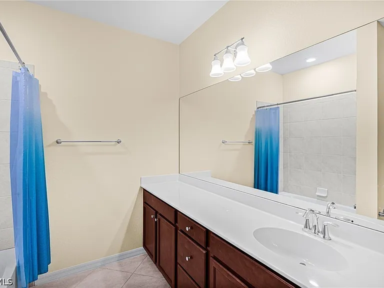10302 Via Colomba Cir — Photo 12