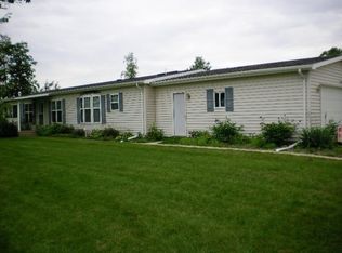 881 Tupper Ct, Linden, MI 48451