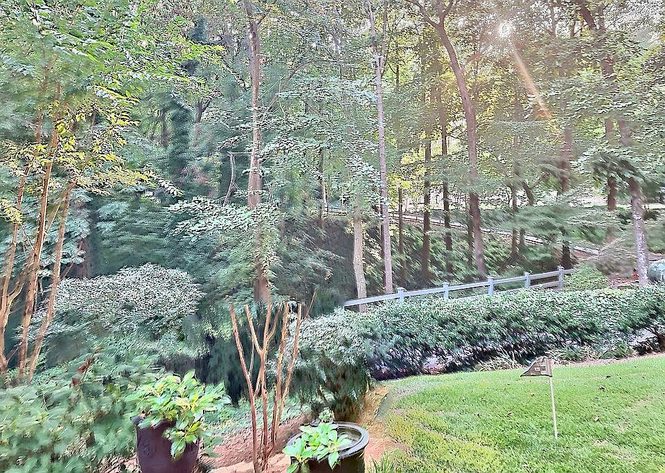 2nd image of 3611 Cloudland Dr NW