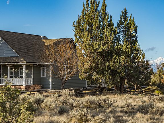 4th image of 17040 SW Steelhead Rd