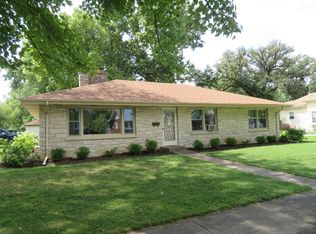 627 E Main St, Morris, IL 60450