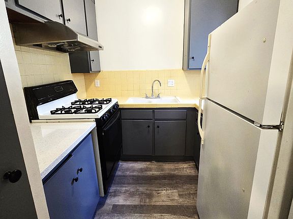 4th image of 911 New Depot St APT 7