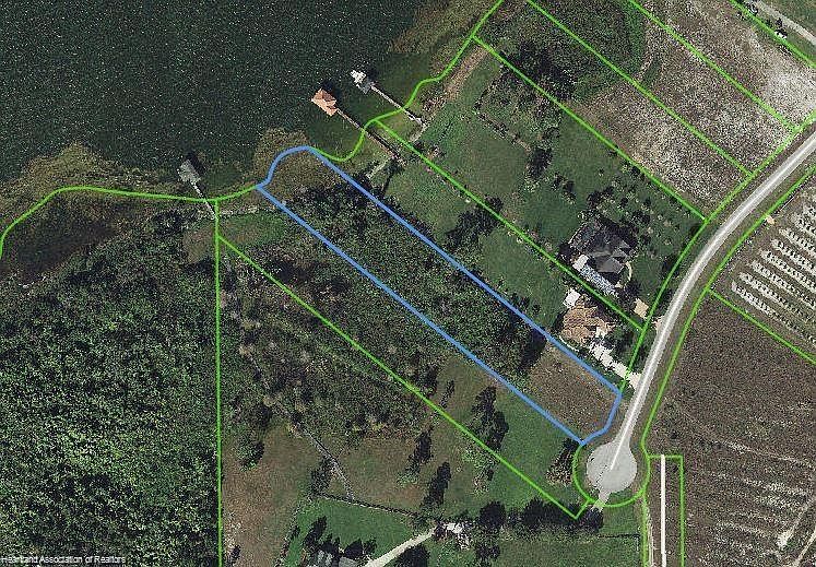 1st image of 235 S Bear Pointe Dr