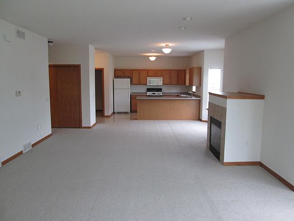 Living room/dining room/ kitchen