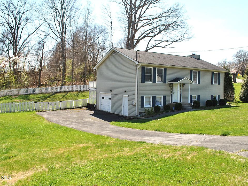 1st image of 3109 Buckingham Dr