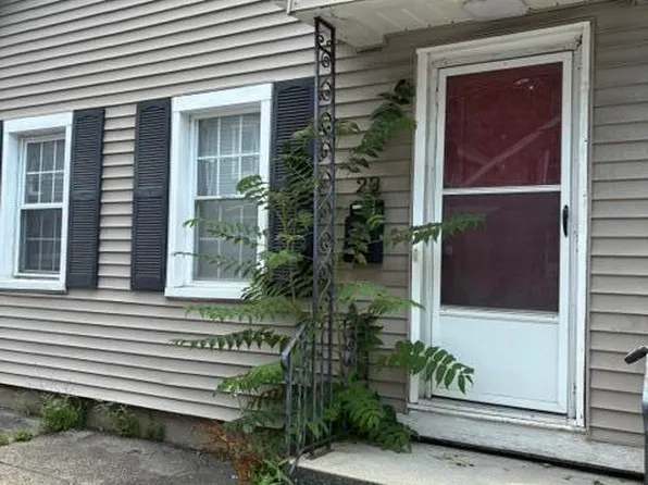 28 Lancaster Street, Cohoes, NY 12047