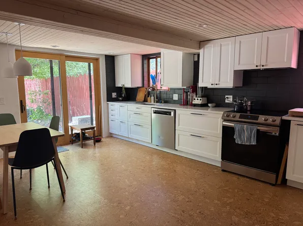 324 Montoya St, Taos, NM 87571