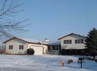 1300 Noble Cv, Grand Forks, ND 58201