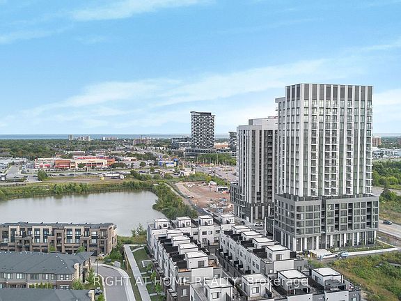 3rd image of 3071 Trafalgar Rd #902