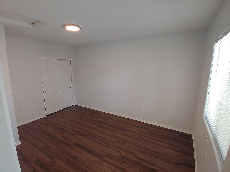 1st image of 52880 Clarksburg Ave