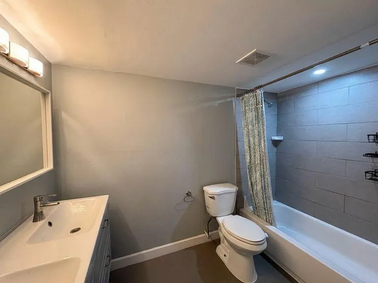 7340 NW 1st St #103 — Photo 7