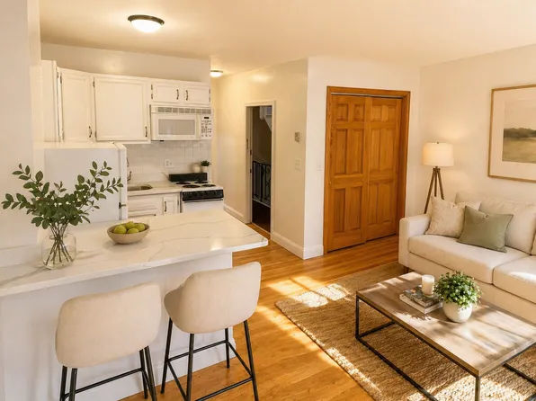 92 W Cedar St, Boston, MA