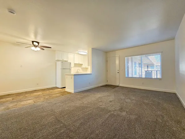 Village Green Apartments, 151 Ballantyne St #23-R, El Cajon, CA 92020