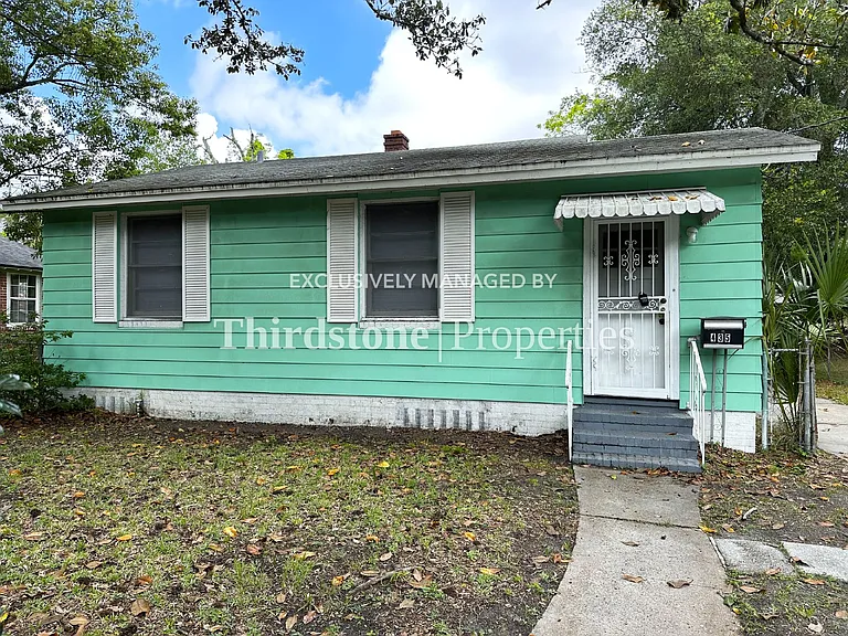 435 Springfield Ct N — Photo 15