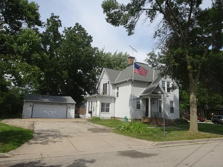 48.5 Sherman Pl — Photo 1