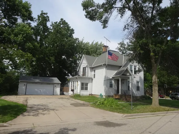 48.5 Sherman Pl, Appleton, WI 54911
