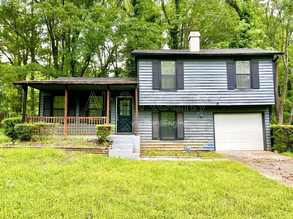 5165 Fairforest Dr, Stone Mountain, GA 30088