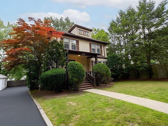 2nd image of 135 Greaton Rd