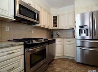 3374 Oceanside Rd, Oceanside, NY 11572