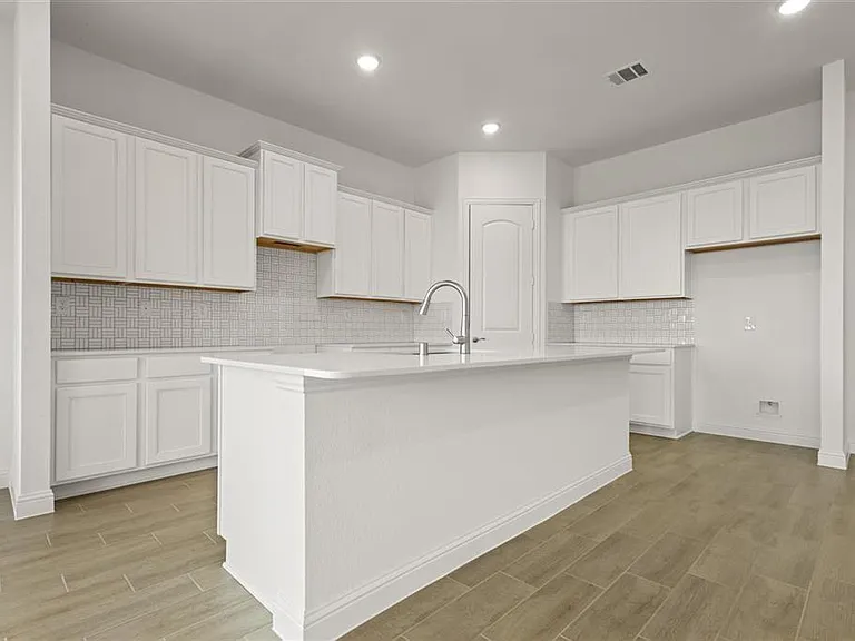 2064 Terra Rose Dr — Photo 6