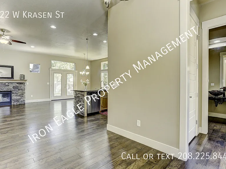 822 W Krasen St — Photo 9