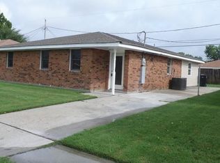 2212 River Queen Dr, Violet, LA 70092