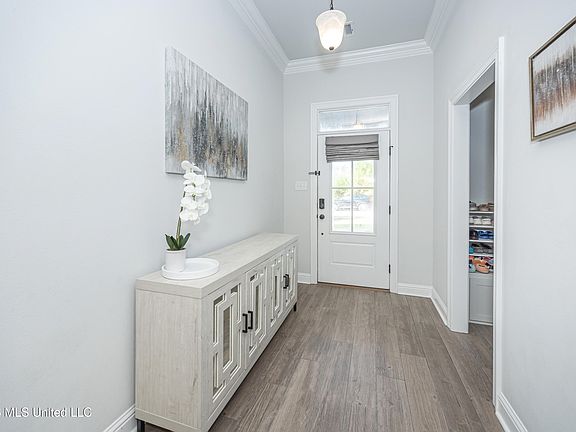 4th image of 6956 Osprey Dr