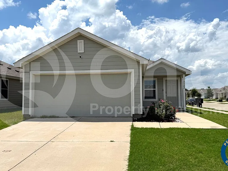 5322 Longshadow Dr — Photo 1