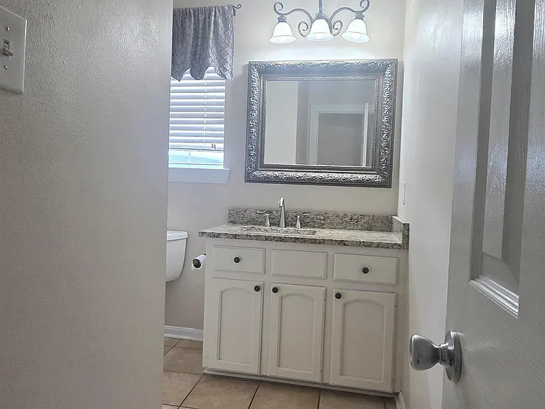 17656 Chasefield Ave — Photo 23