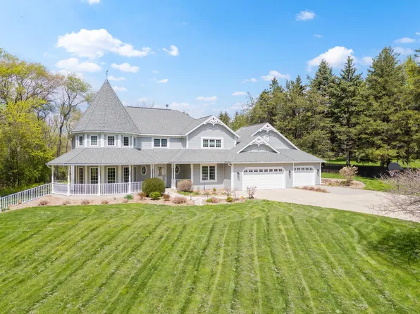 5435 Howard St NW, Rochester, MN 55901