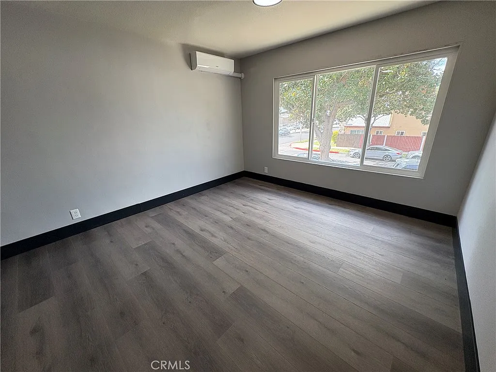 2 bed, 600 sqft, $2,195 — Photo 3