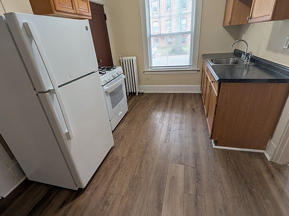 4th image of 35 Argonne St #77