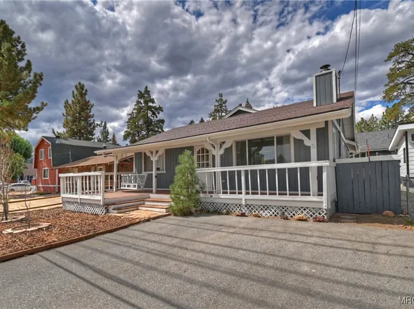 1066 Paradise Way, Big Bear City, CA 92314