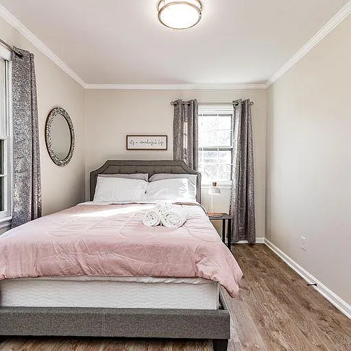 4 bed, 1397 sqft, $5,500 — Photo 4