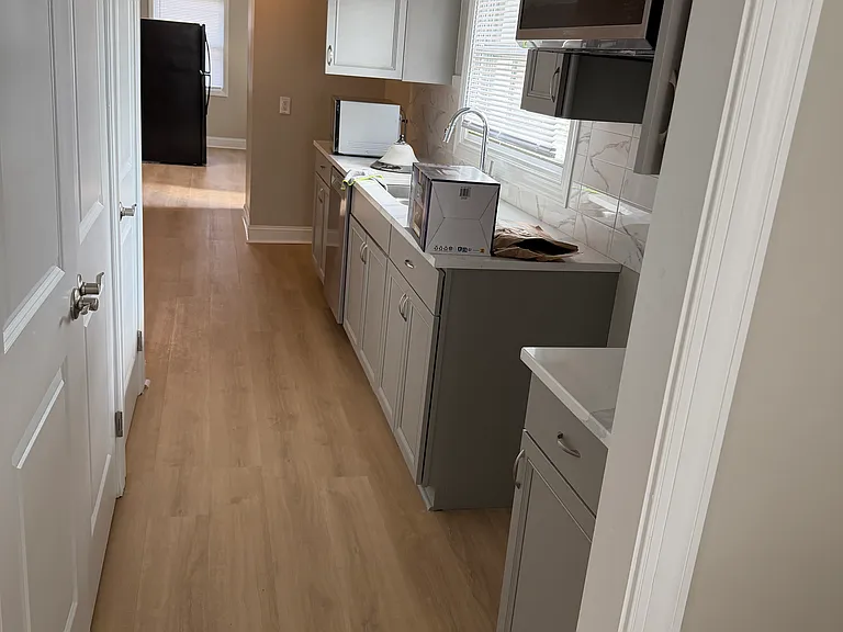 1409 Jackson St — Photo 13