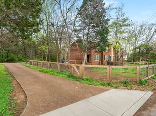 733 Holder Dr, Nashville, TN 37217