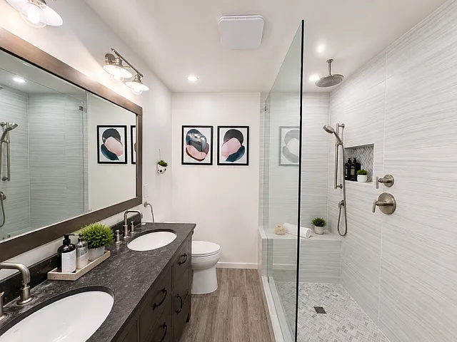 Upstairs Bathroom