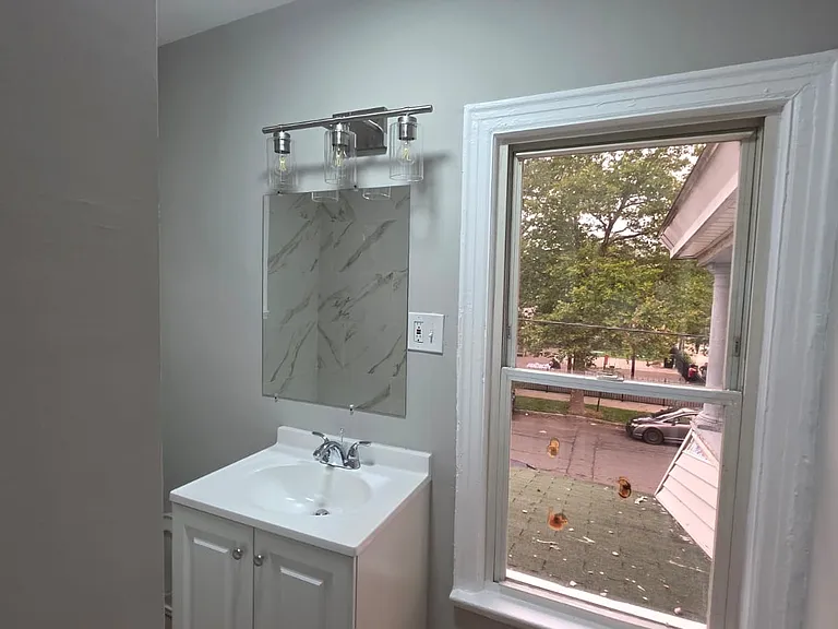 431 Greenwich Ave #2 — Photo 6